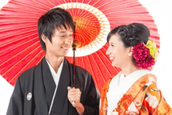スタジオで撮影する和装フォトウェディング